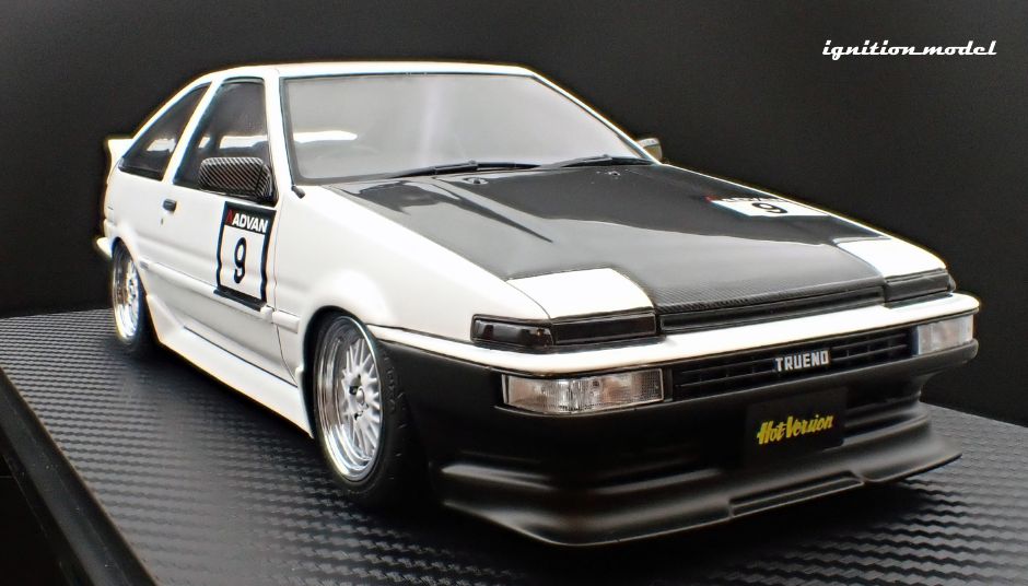 IG3488 1/18 Toyota Sprinter Trueno (AE86) 土屋圭市