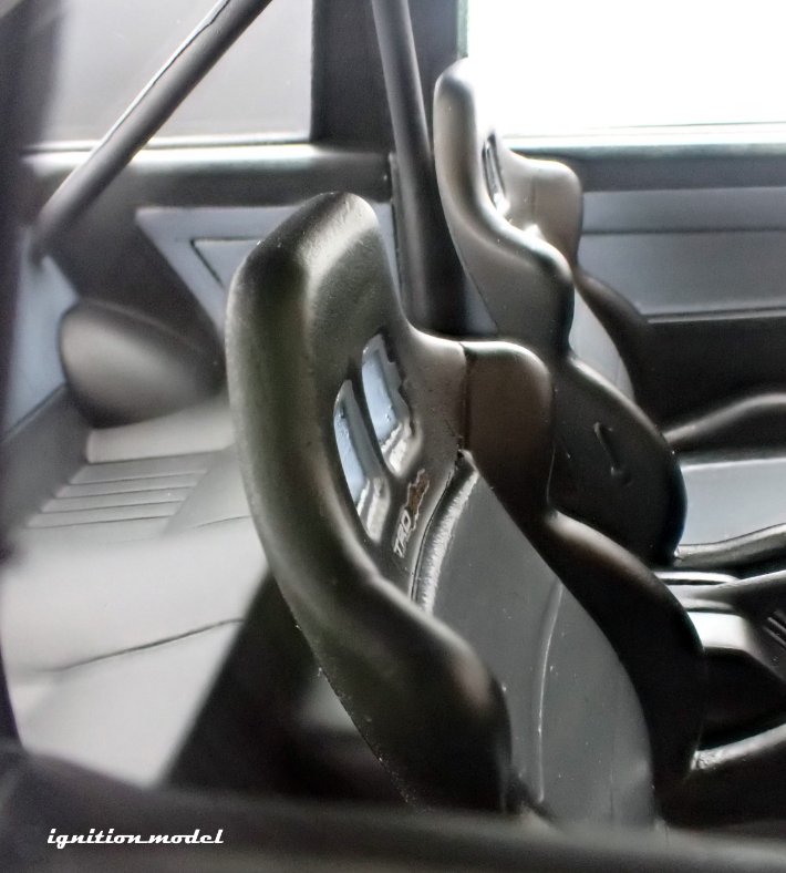 IG3488 1/18 Toyota Sprinter Trueno (AE86) 土屋圭市