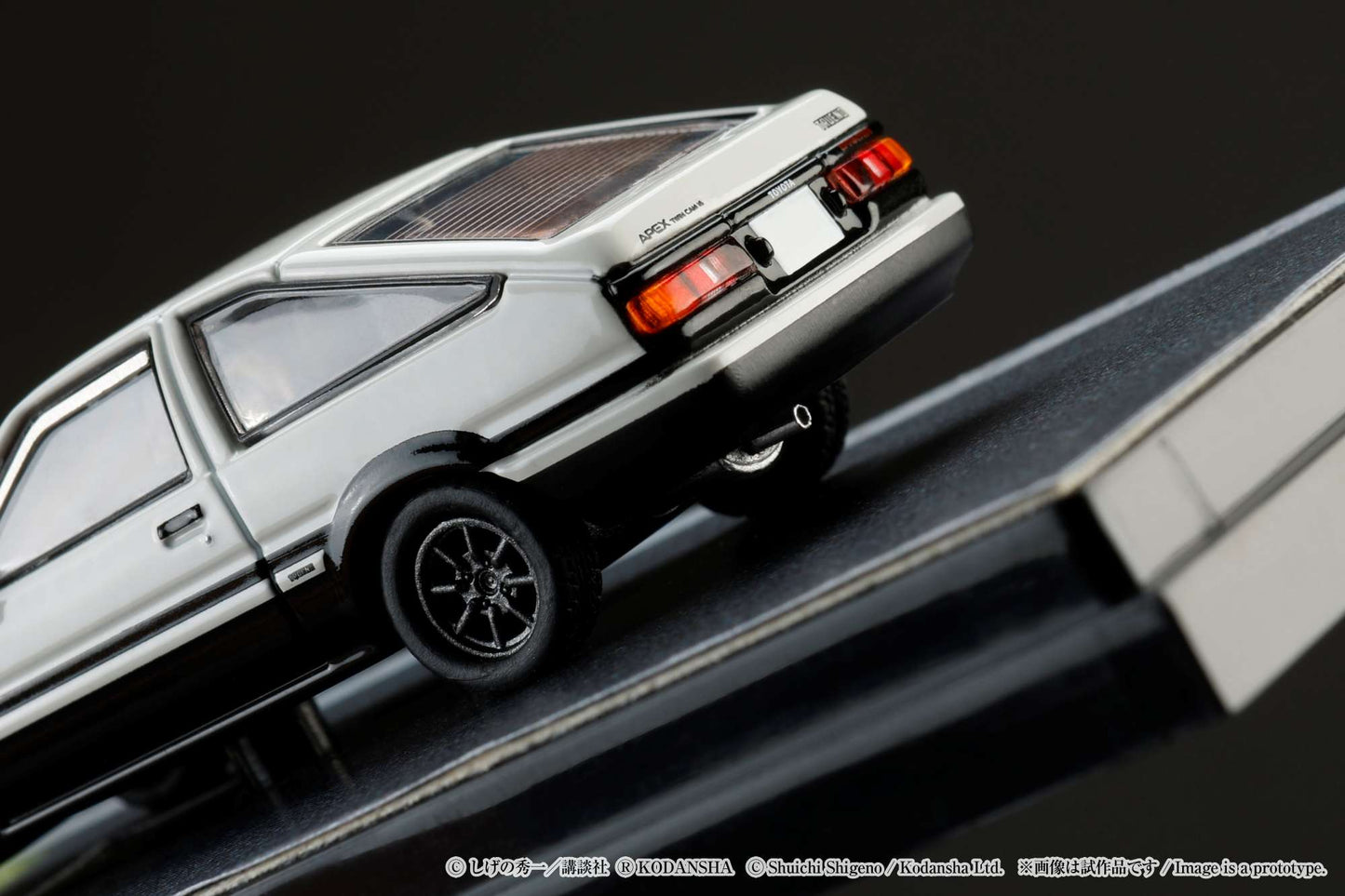 1/64 Toyota SPRINTER TRUENO GT APEX AE86 (HJ643008DA)