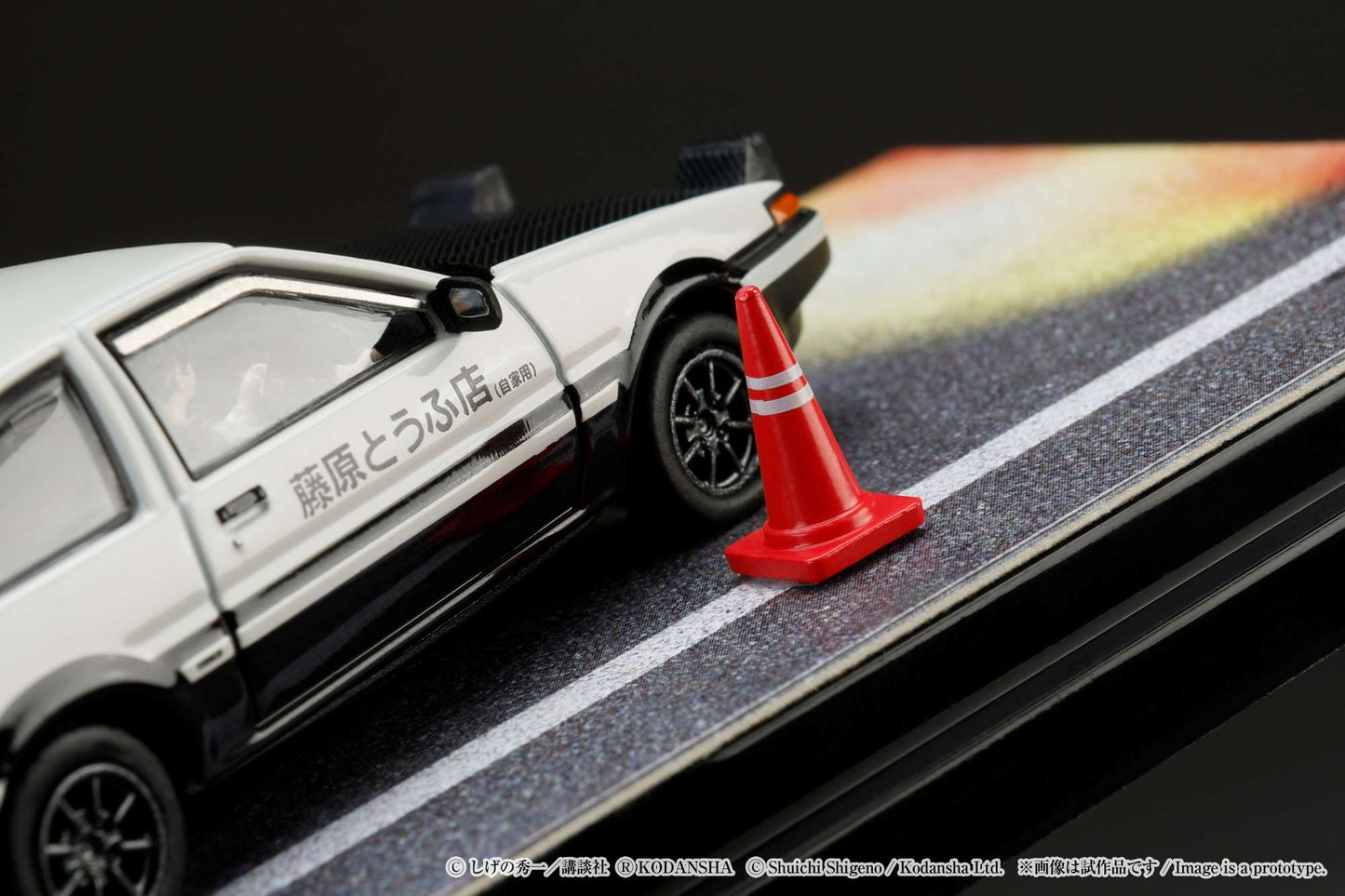 1/64 Toyota SPRINTER TRUENO GT APEX AE86 (HJ643008DC)